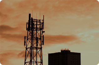 Cell phone tower photo (c) FreeFoto.com